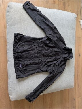 Patagonia Black Packable Windbreaker Jacket